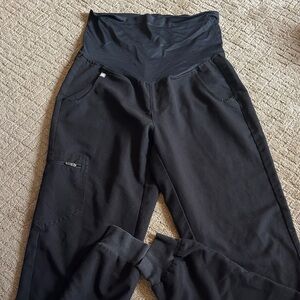 Figs Zamora Jogger Maternity Scrub Pants